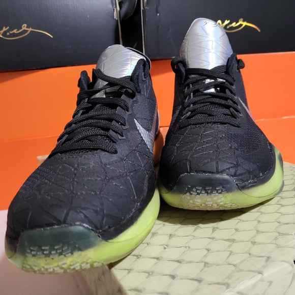 Kobe 10, Nike, All Star, size 6.5y, used, no box, excellent condition - Picture 2 of 9